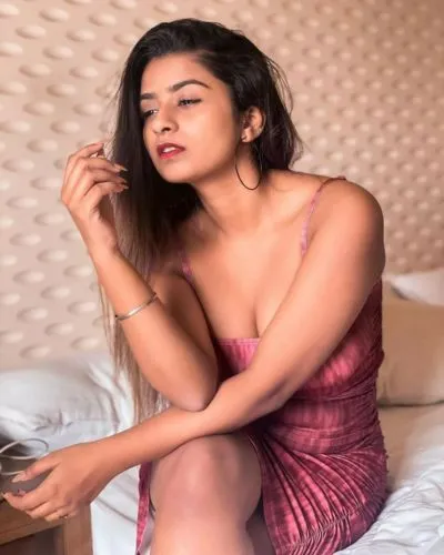mahira escort